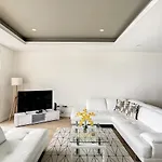 Evoque By Lovelystay *