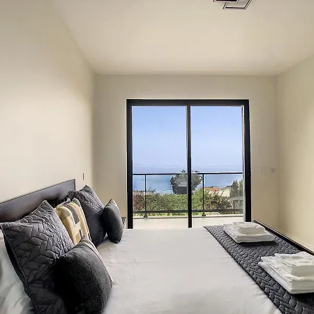 Evoque By Lovelystay Arco da Calheta (Madeira)