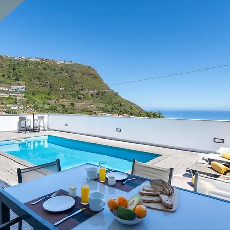 Evoque - Pool Oceanview Villa By Lovelystay *