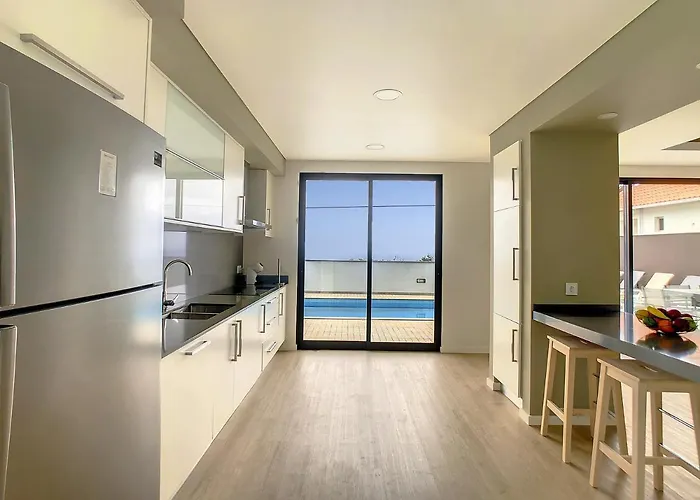 Evoque By Lovelystay * Arco da Calheta (Madeira)