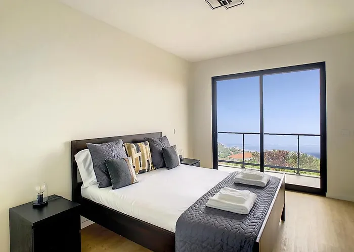 Evoque By Lovelystay Vila